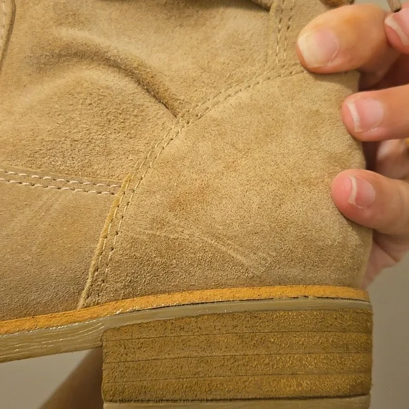 Sofft Sharnell Low Tan Suede Boots - Picture 12 of 17